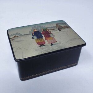 Fedoskino Russian Vintage Lacquer Paper Mache Trinket Box Signed Handmade